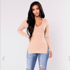 Long sleeve split tan ribbed Tee